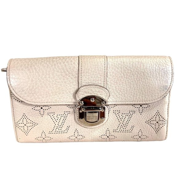Louis Vuitton Handbags - Authentic Louis Vuitton Wallet Long Portefeuilles Iris Whites Mahina LV Vintage